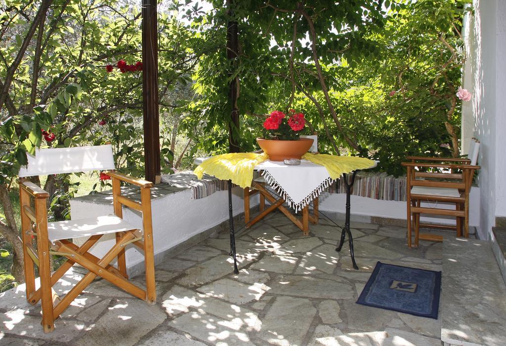 Artemis Bungalows Стафилос Экстерьер фото
