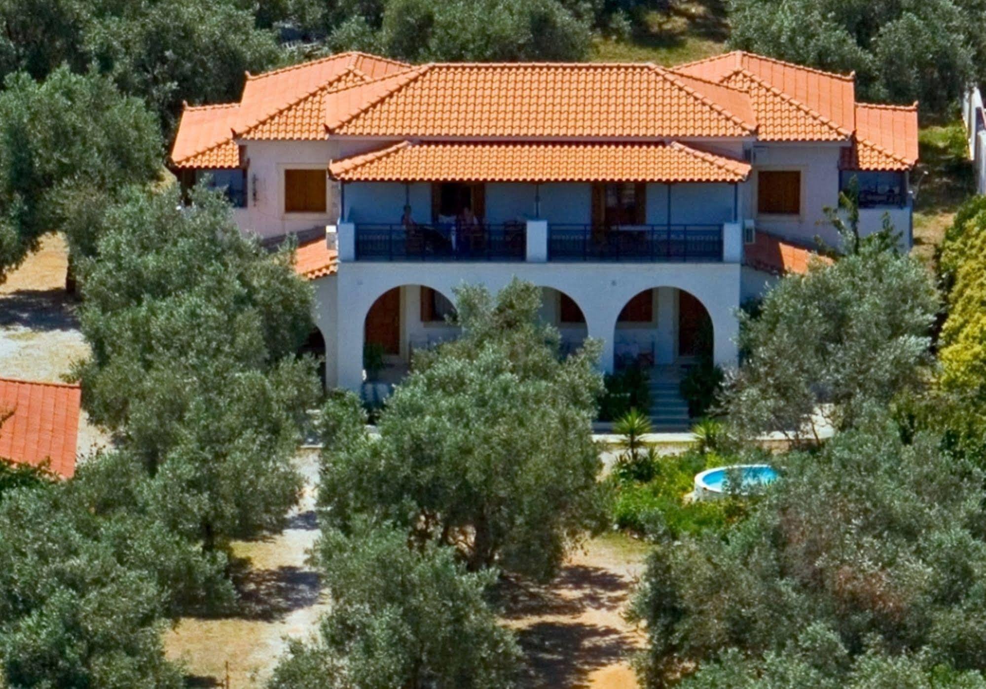 Artemis Bungalows Стафилос Экстерьер фото